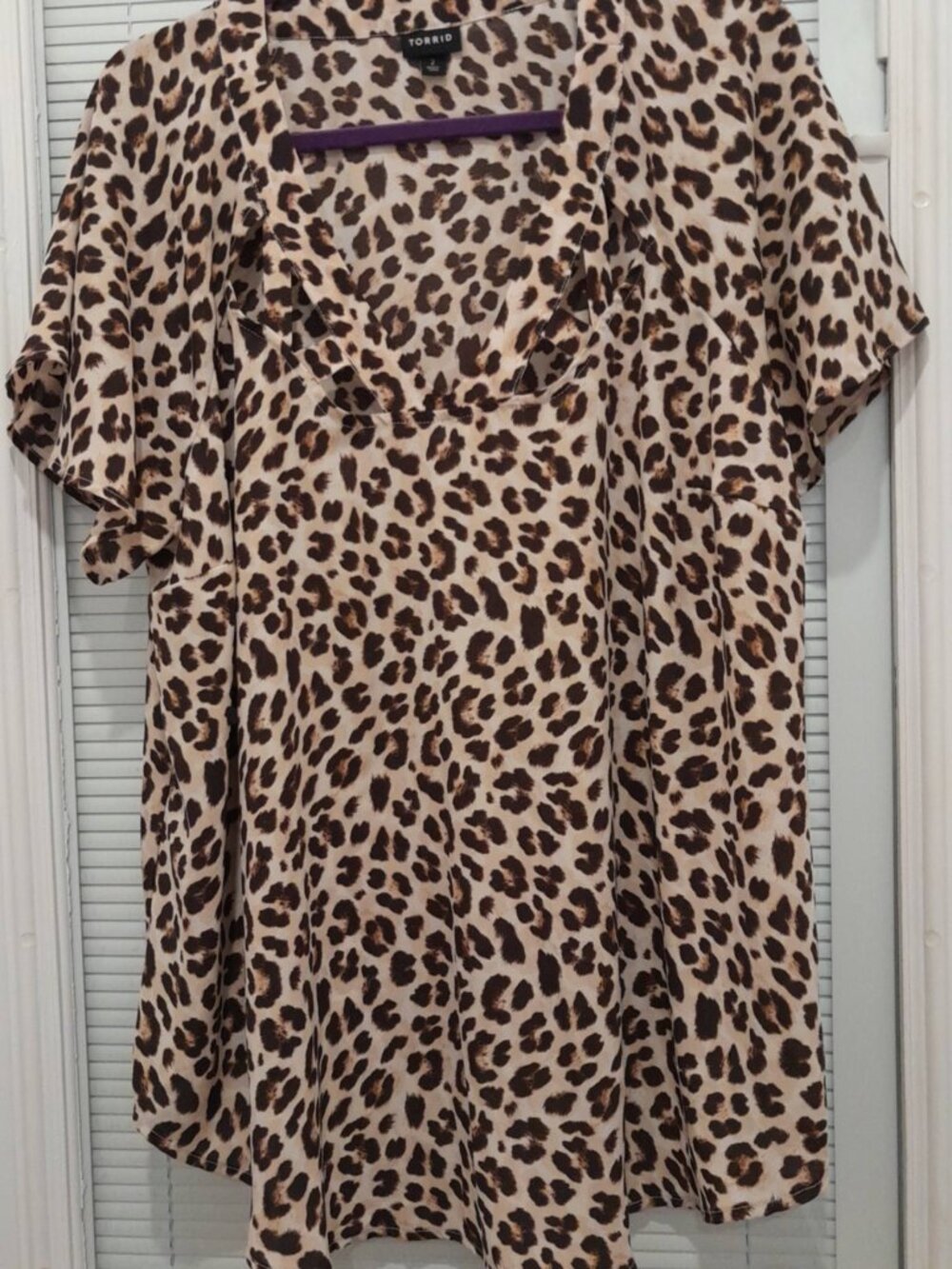 Torrid Size 2 Leopard Print Short Sleeve Blouse Plus Size